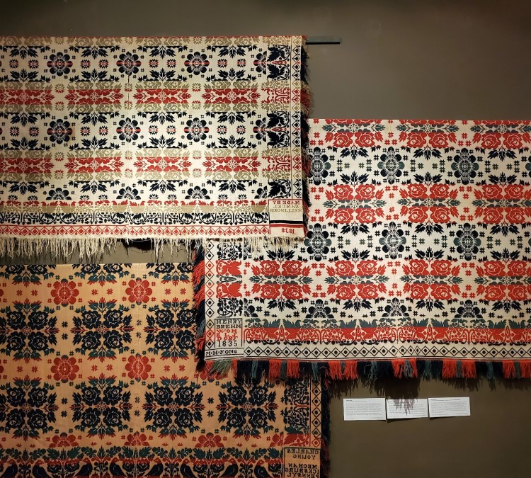 national-museum-of-the-american-coverlet-photo